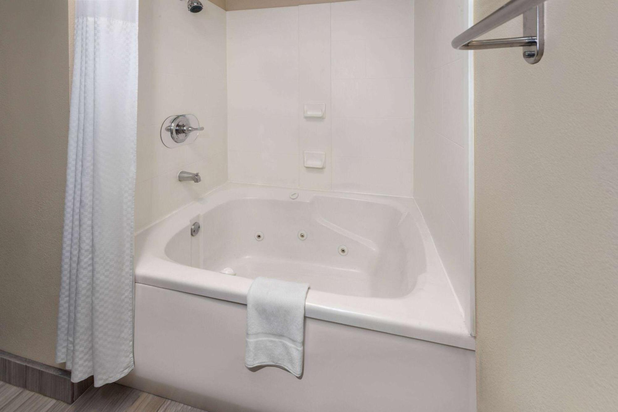 Baymont By Wyndham Copley Akron Ngoại thất bức ảnh